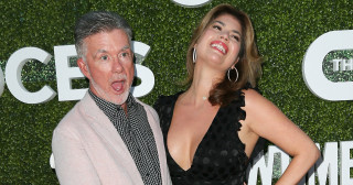 Man woman red carpet green - a red carpet free wallpaper