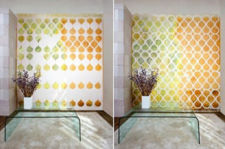 Vase flowers glass table pattern - caustic free wallpaper