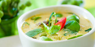 Soup red flower green plant - a bowl of soup free wallpaper