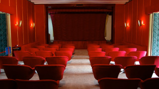 Red chairs curtained area center - art deco free wallpaper