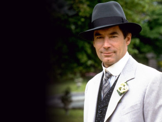 Man suit tie flower lapel 2 - david brewster free wallpaper