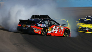 Car track smoke yellow car - back end free wallpaper