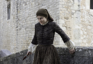 Medieval woman wall knife brick - ada gladys killins free wallpaper