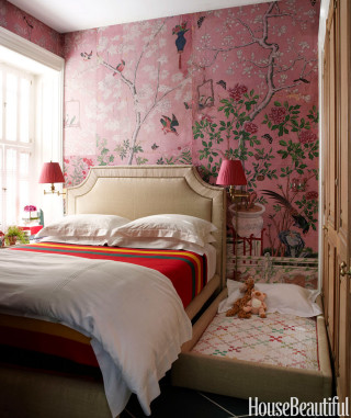 Bedroom pink wallpaper bird motif - a teddy bear free wallpaper for mobile