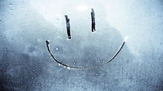 Smiley face window raindrops blue - a smiley face free wallpaper