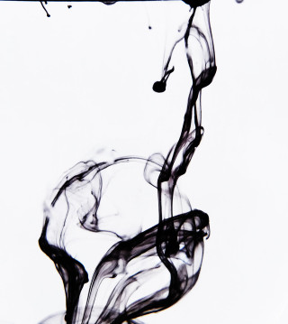 Liquid poured glass water spoon - a spoon free wallpaper for tablet