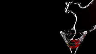 Wine strawberry glass black background - bert stern free wallpaper