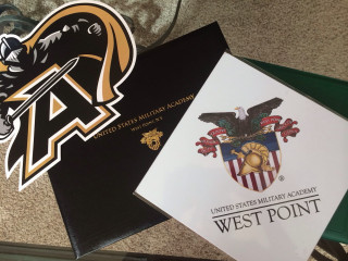 Cards logo seal floor carpet - the floor of a room free wallpaper