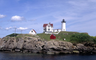 Lighthouse small island red door - a white house free wallpaper