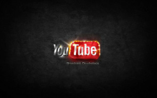 Red youtube logo black background 2 - the middle of the image free wallpaper