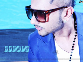 Man blue jacket sunglasses necklace - his neck free wallpaper