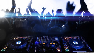 Dj mixing concert hands up - a concert free wallpaper