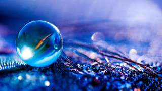 Water drop cloth blue background - macro art free wallpaper