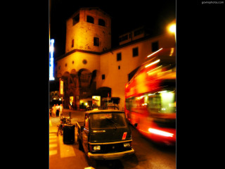 Car parked street building clock 2 - viennese actionism free wallpaper