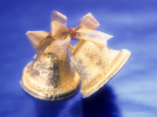 Gold shoes bow blue surface - a blue surface free wallpaper