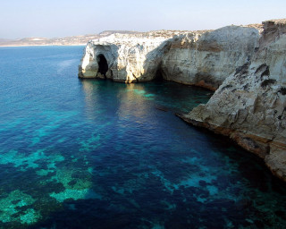 Large body of water cave - exekia free wallpaper