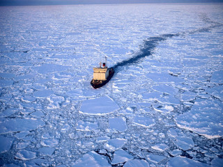 Boat floating ice ocean water 3 - free ship wallpaper