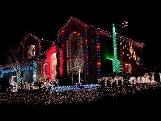 House christmas lights night large - christmas free wallpaper