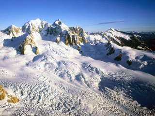 Mountain snowy range clouds ice - peak free wallpaper for desktop