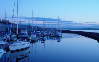 Harbor boats blue sky clouds - under a blue sky free wallpaper