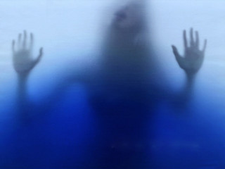 Blurry person hands up background - a blurry image of a person free wallpaper