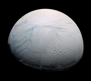 Large white object water dark 2 - a large white object free wallpaper