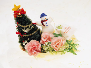 Small christmas tree snowman decoration 3 - a small christmas tree free wallpaper