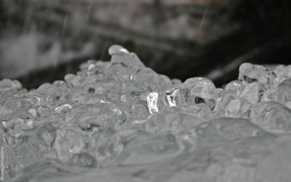 Ice cubes closeup table water - the surface free wallpaper