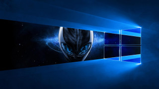 Blue alien face computer screen - space free wallpaper