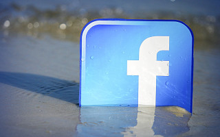 Blue facebook logo water beach - new objectivity free wallpaper