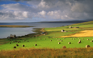 Hayfield lake houses panoramic cloudy - a few house free wallpaper