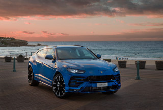 Blue car ocean sunset cloudy - artistic free wallpaper