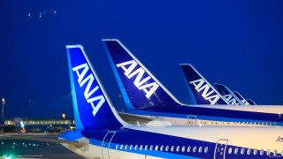 Airplanes row night jet blue - a row free wallpaper for desktop