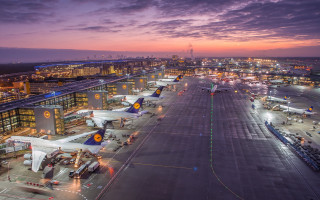 Large airport night time planes - turnaround free wallpaper