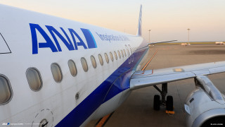 Large commercial airplane runway door - commercial free wallpaper